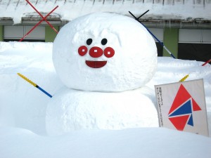 スクール雪だるま