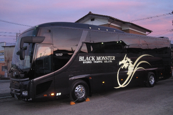 5blackmonster151027