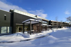 ANAインターコンチネンタル安比高原リゾート「2025 WORLD LUXURY HOTEL AWARDS」受賞 - 安比高原