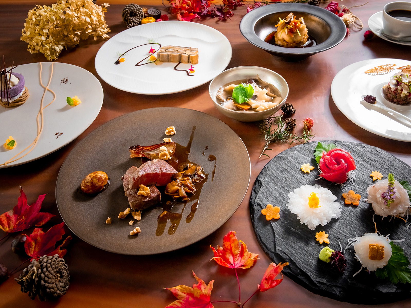 【期間限定最大10％OFF】
和or洋食コースのご夕食とご朝食＜アペロタイムや季節のアフタヌーンティ付＞