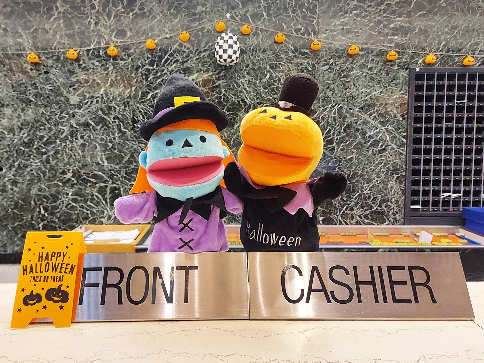 施設内もハロウインスポット多数！